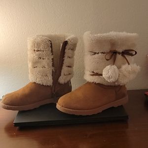 Girls Makalu Faux Fur Lined Boots